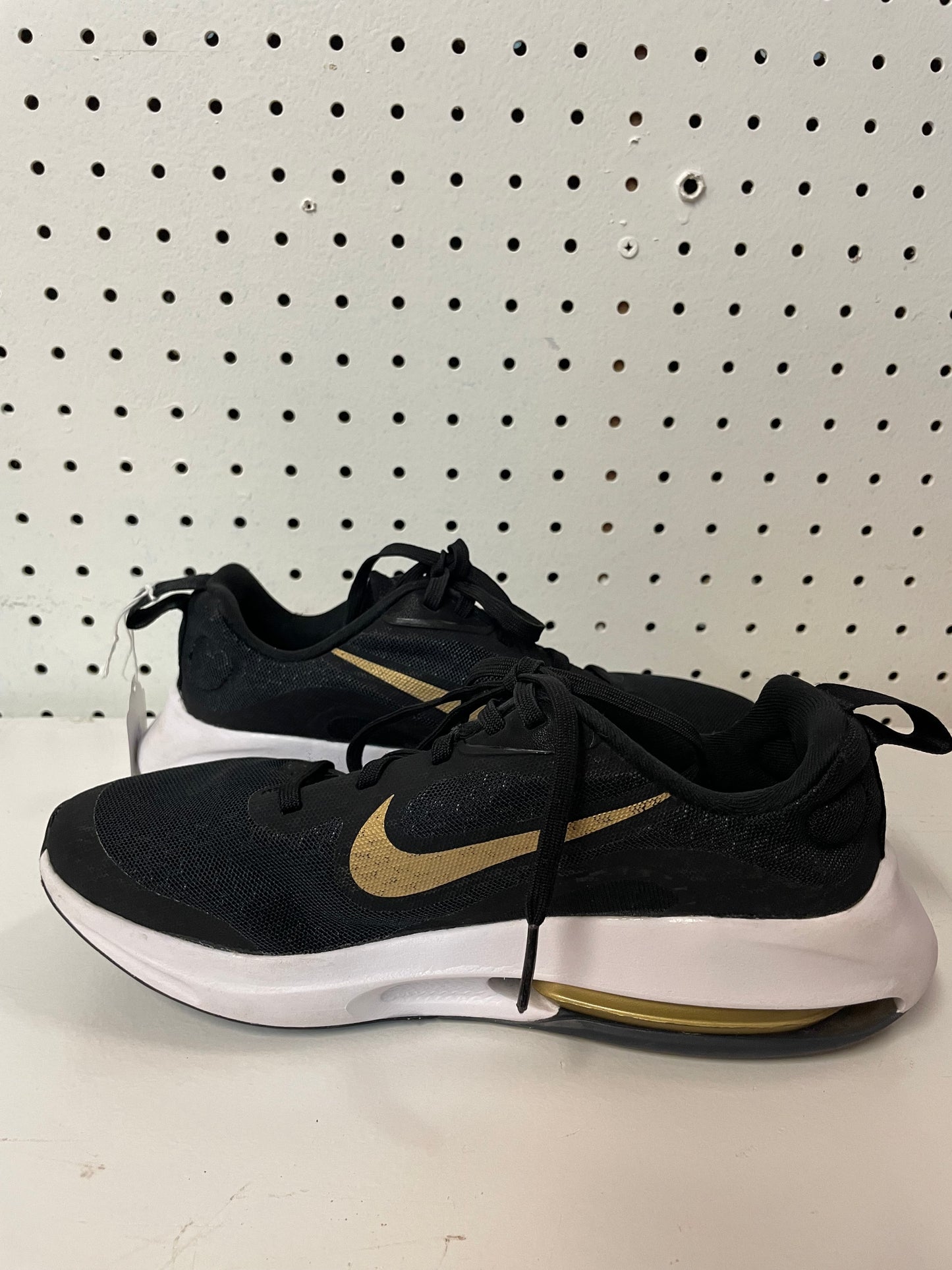 Nike Air Zoom Arcadia 2 (Big Kid) Size 5Y