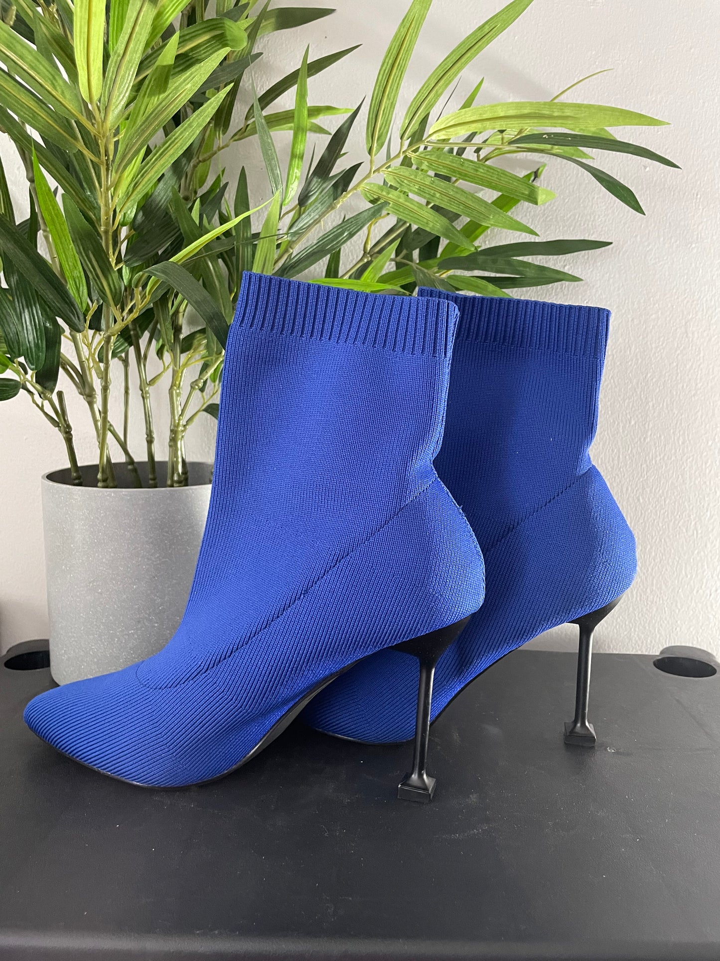 Blue Knitted Mid Calf Boots w/ Black Heel~Size 10~ Great Condition