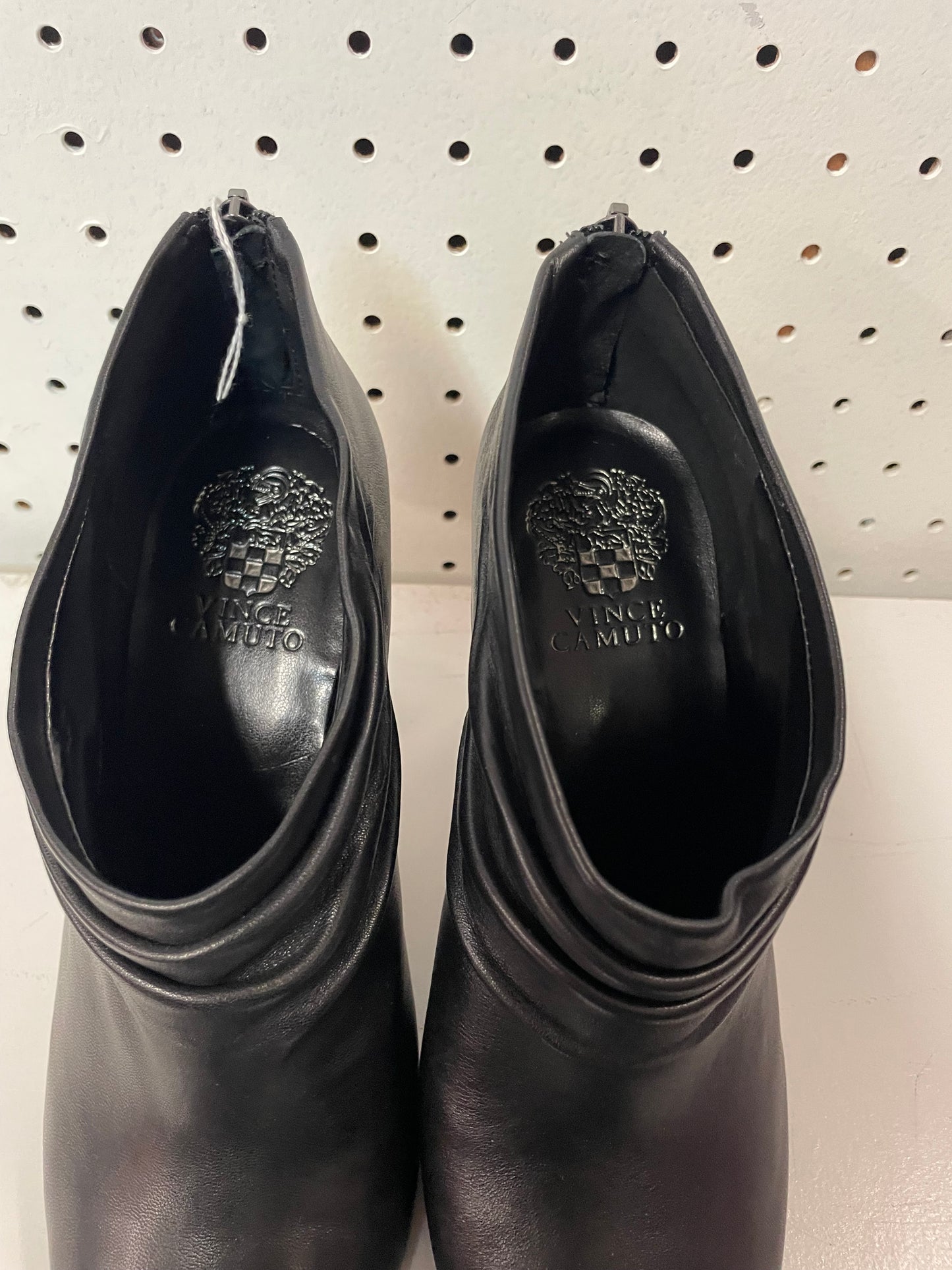 Vince Camuto Ameliava Bootie Women Size 8.5 Great Condition