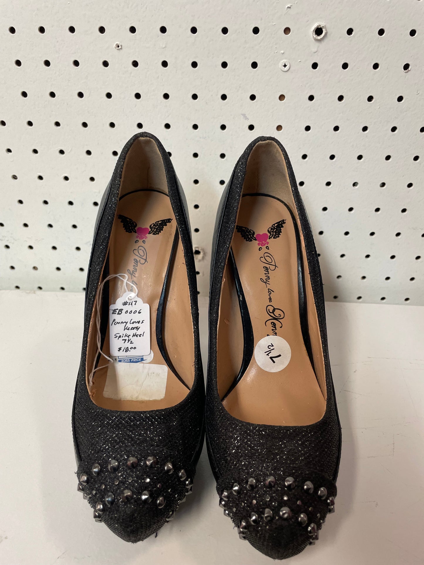 Penny Loves Kenny Womens Pumps Black Studded Toe Shoes Size 7.5M