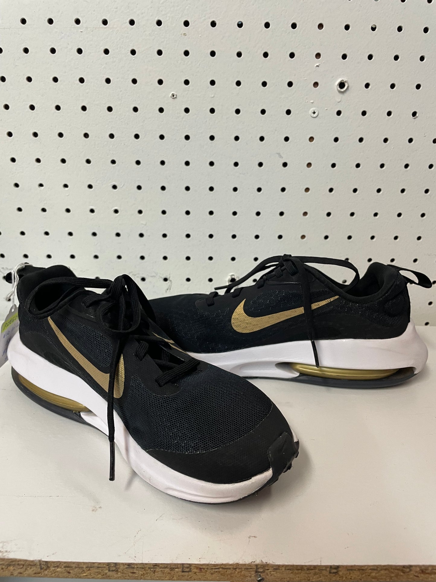 Nike Air Zoom Arcadia 2 (Big Kid) Size 5Y