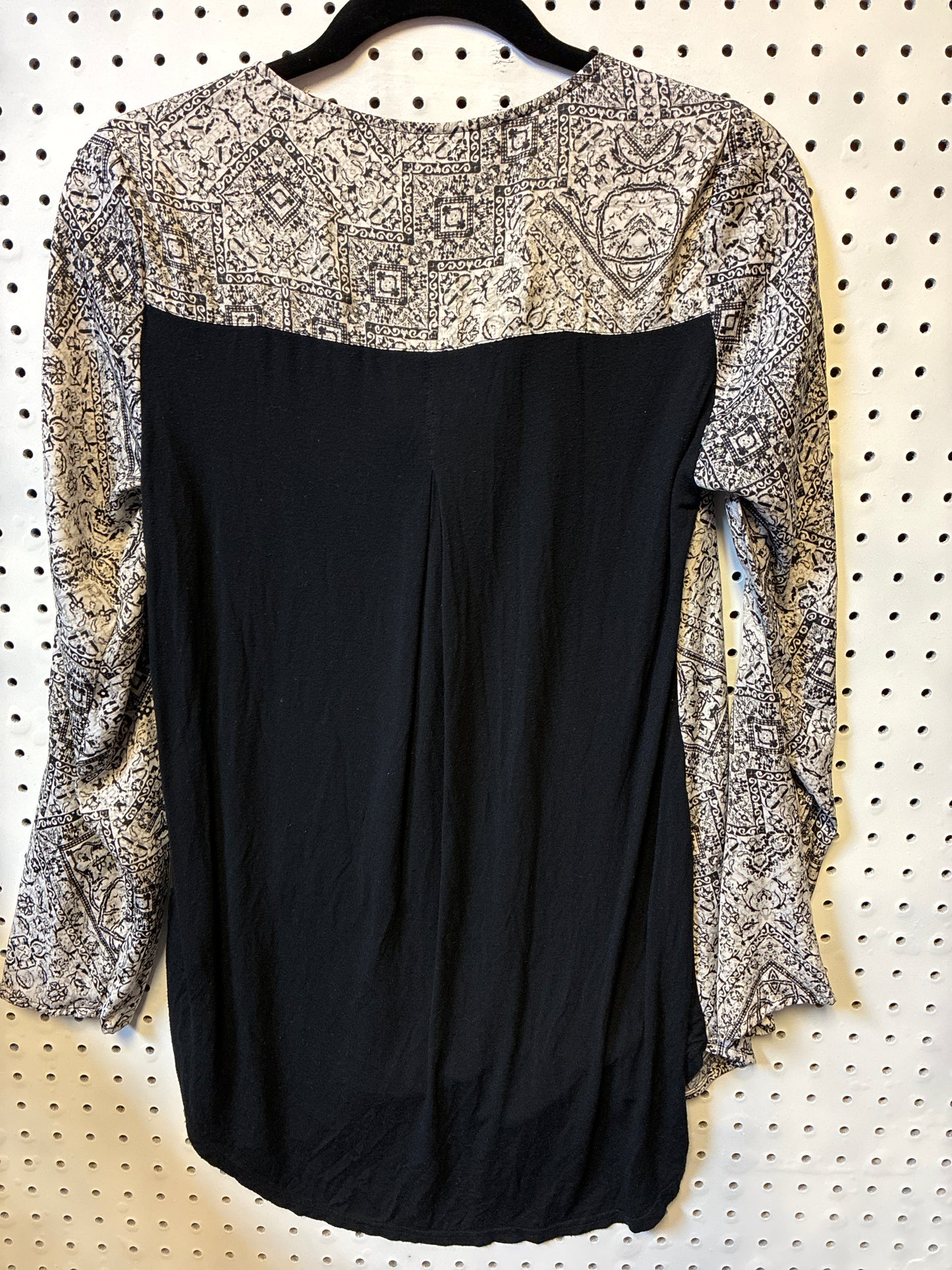 Rock & Republic Women's Pullover Plunge V Neck Blouse Tunic Black/Gray Sz XS