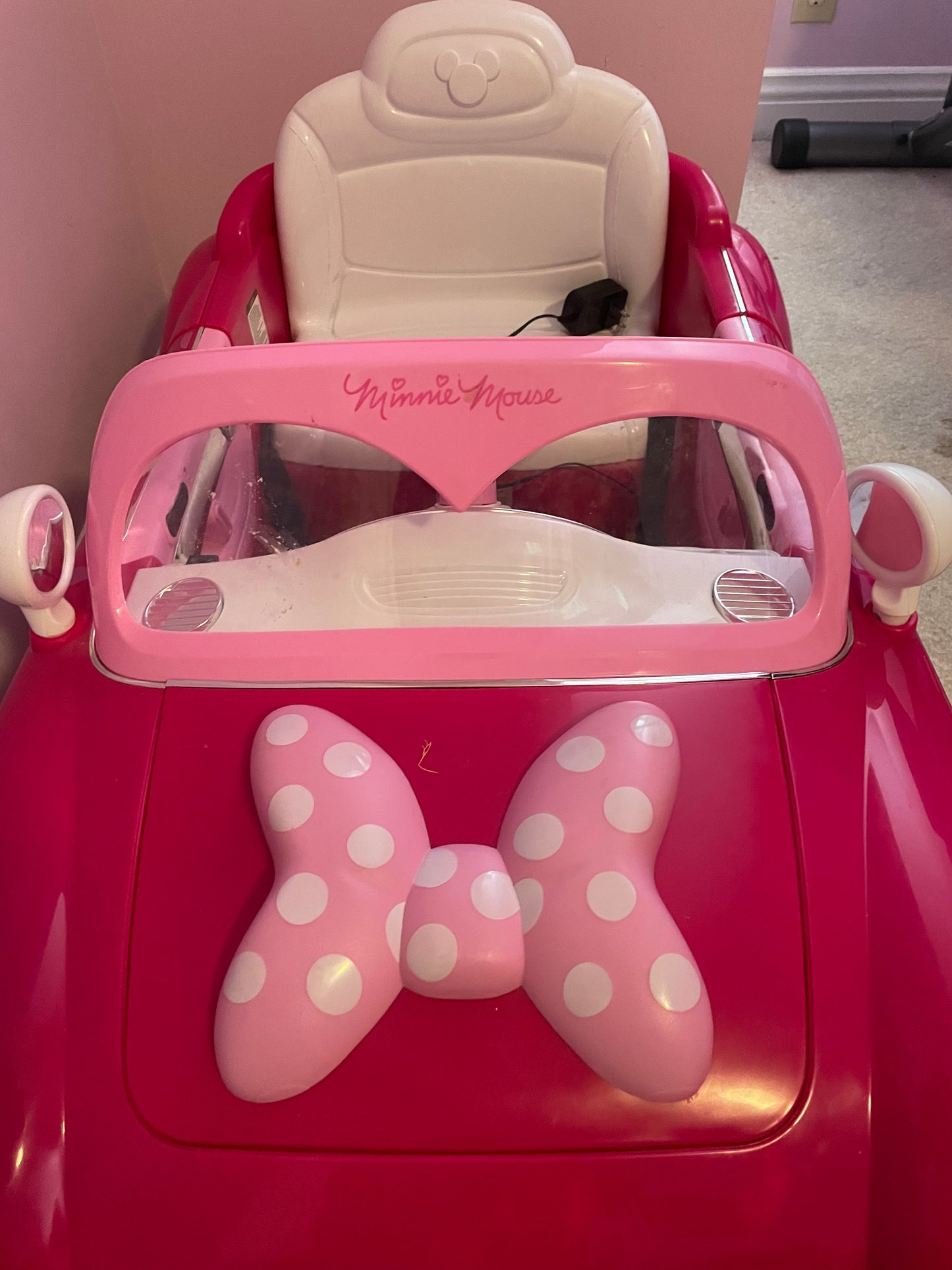 Disney Minnie Mouse Convertible Car 6 Volts Electric Ride-On~Great Condition