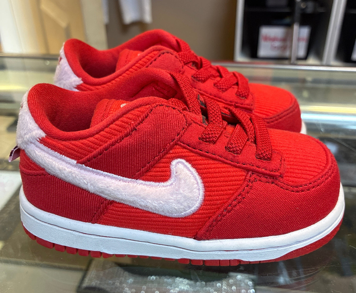 Nike Dunk Low "Valentine's Day 2024" toddler shoes Size 5.5C