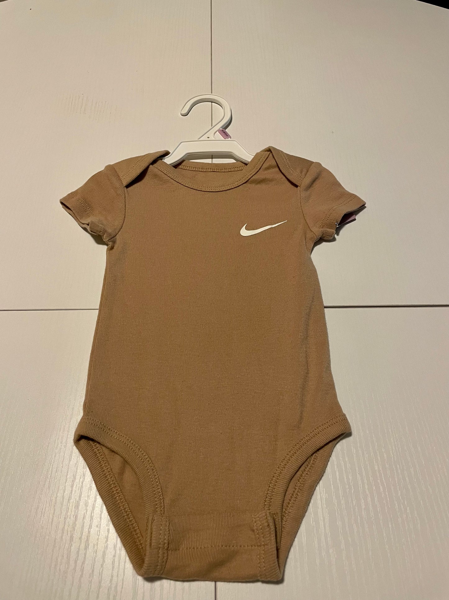 Nike Essential Onsie