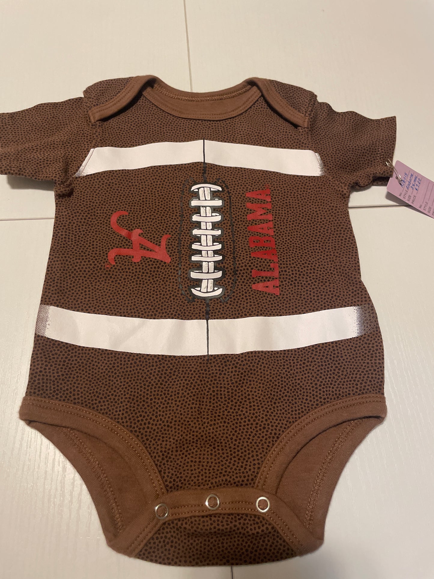 Alabama Crimson Tide Catch Me Football Baby Bodysuit Size 3-6mons
