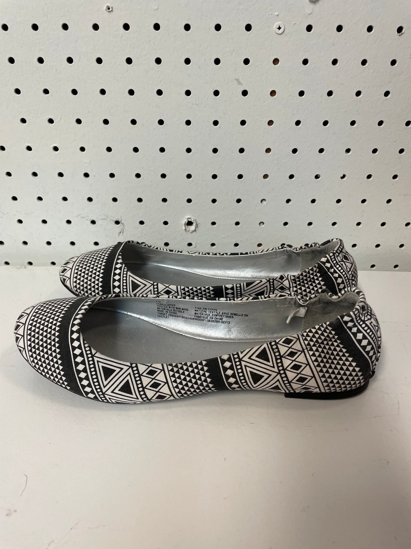 Mossimo Supply Co Women's Black & White Fabric Ballet Shoes Flats Size 10