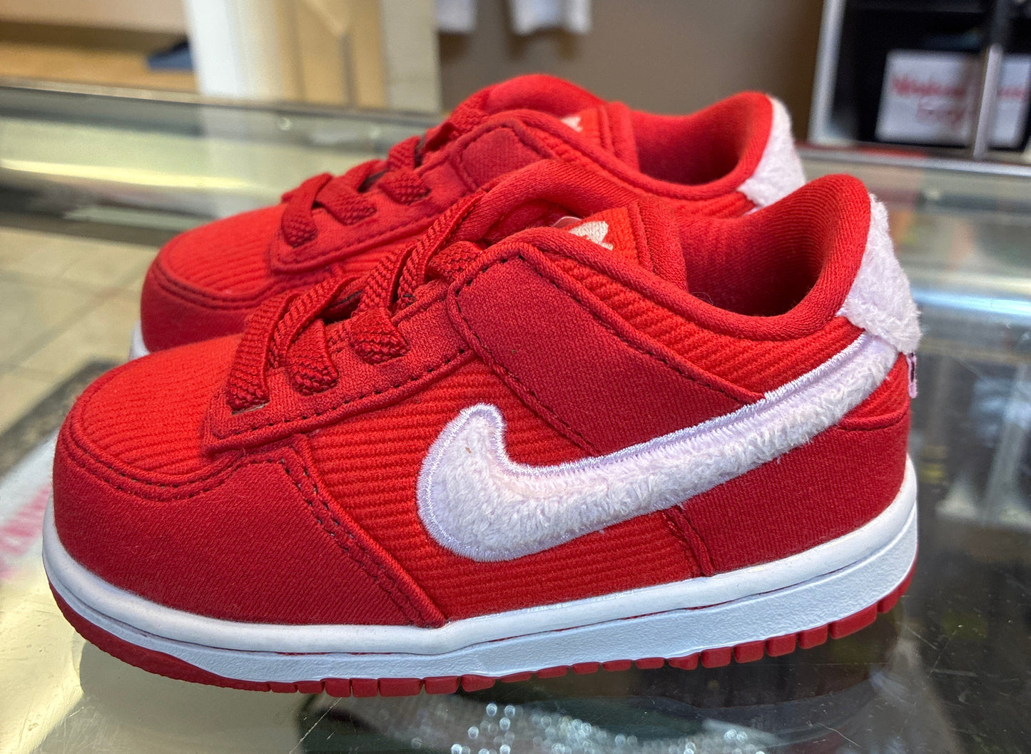 Nike Dunk Low "Valentine's Day 2024" toddler shoes Size 5.5C