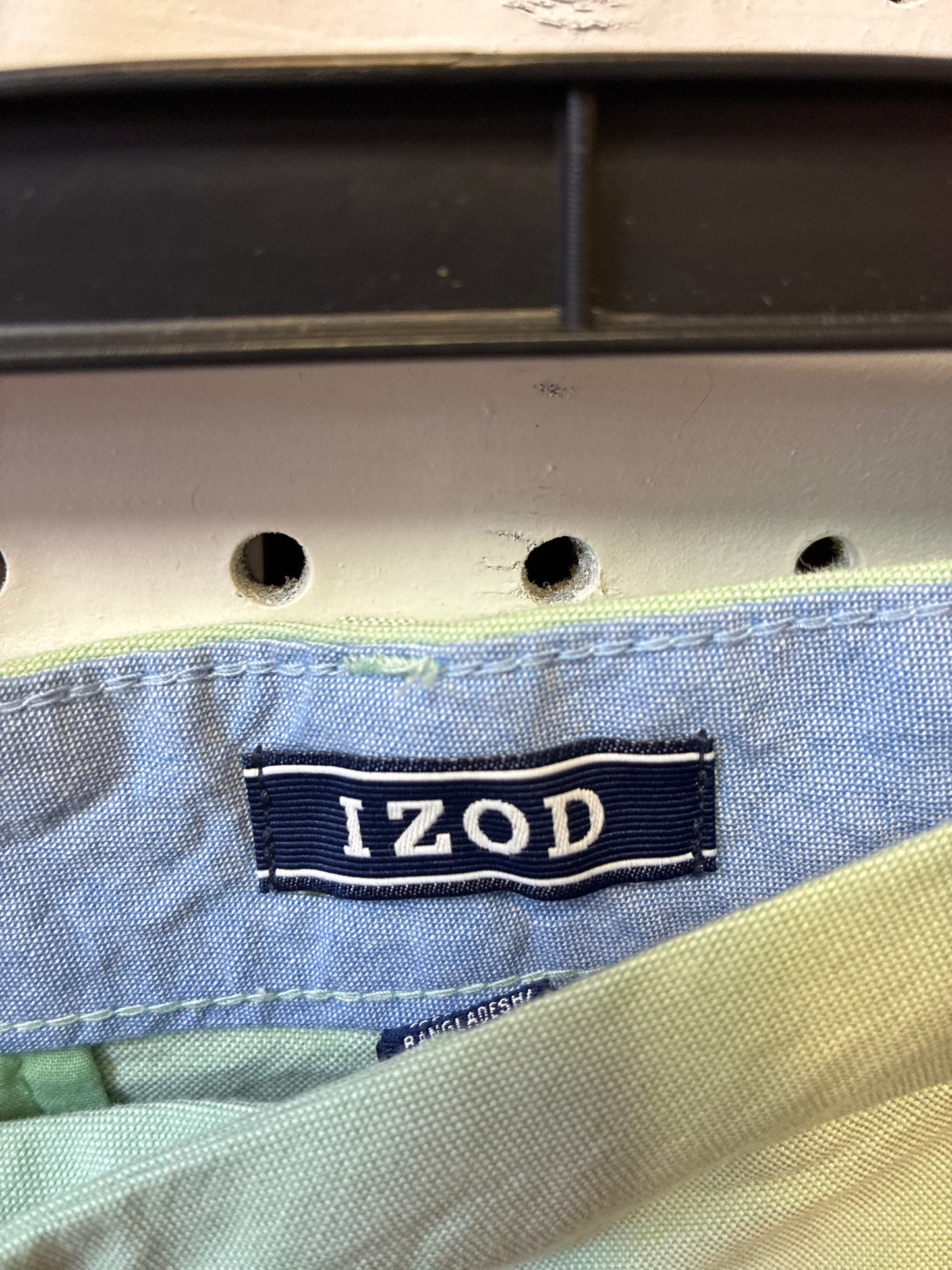 Izod Men's Sz 34 Sports Flex Flat Front Oxford Short Breeze Green New 9.5" New