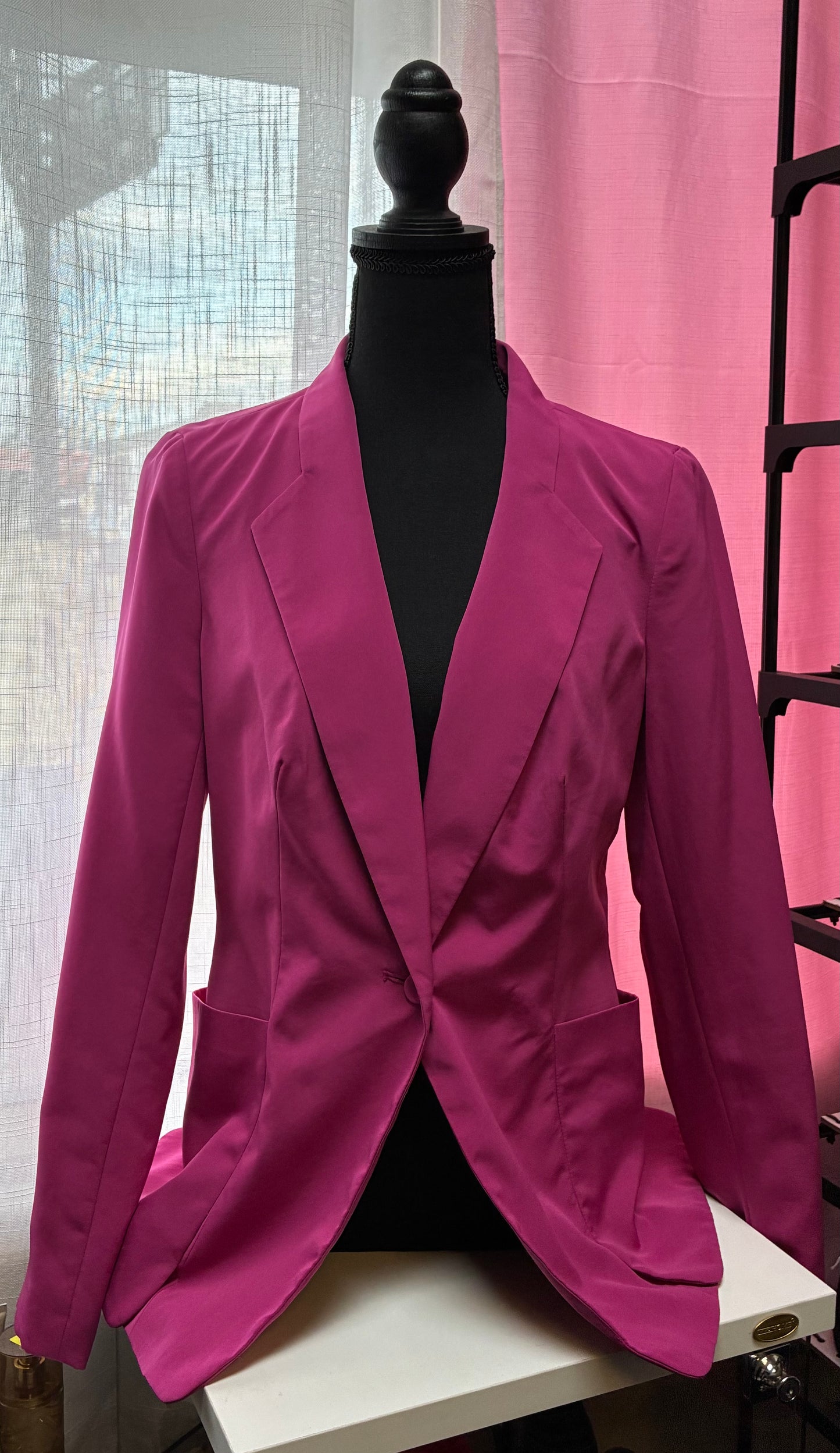 Worthington women's single-button blazer in a vibrant fuchsia Women-Size Medium