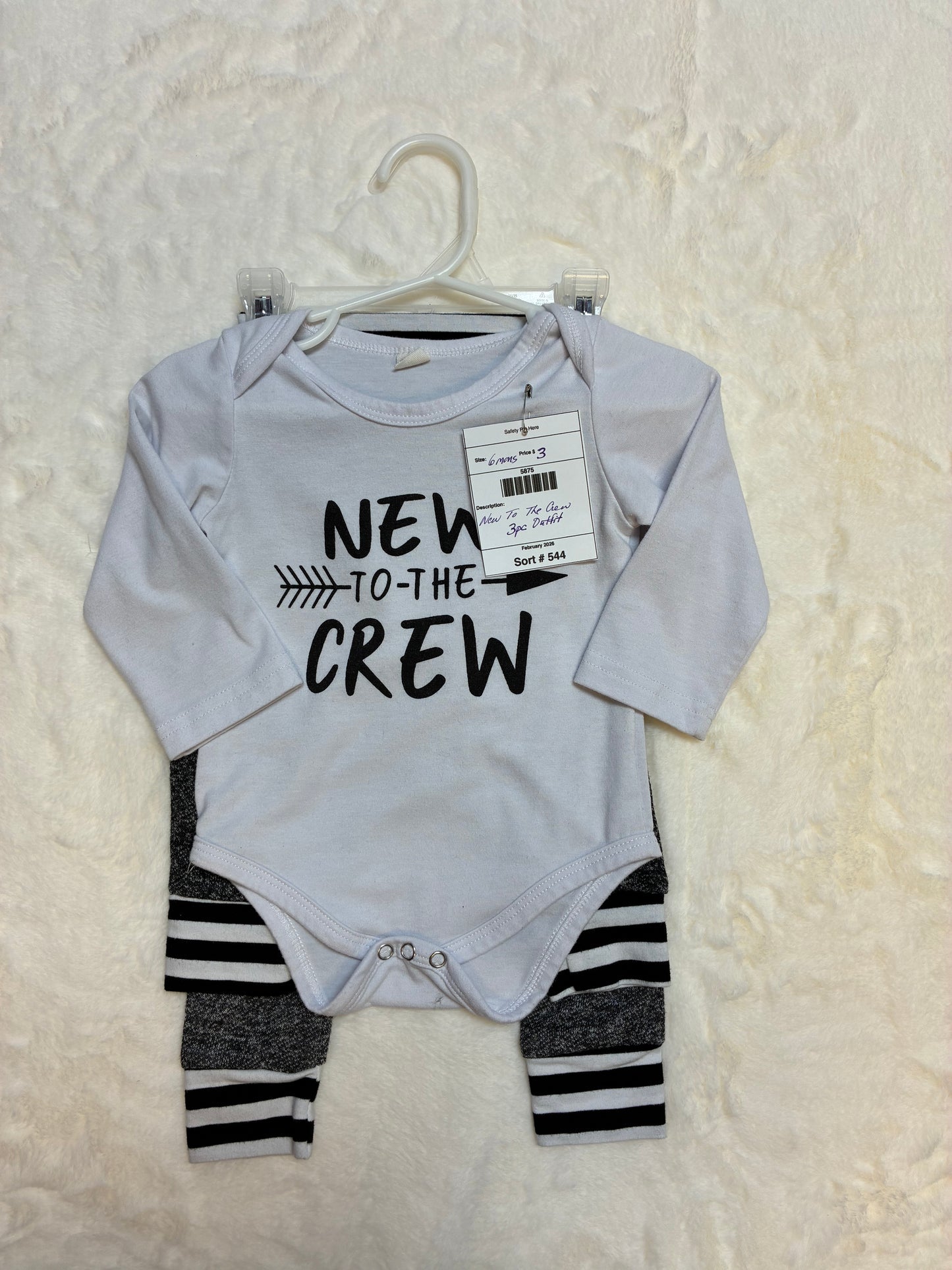 3pc New To The Crew Baby Bodysuit and Pants Set -Size 6 Months Boys Size 6mons