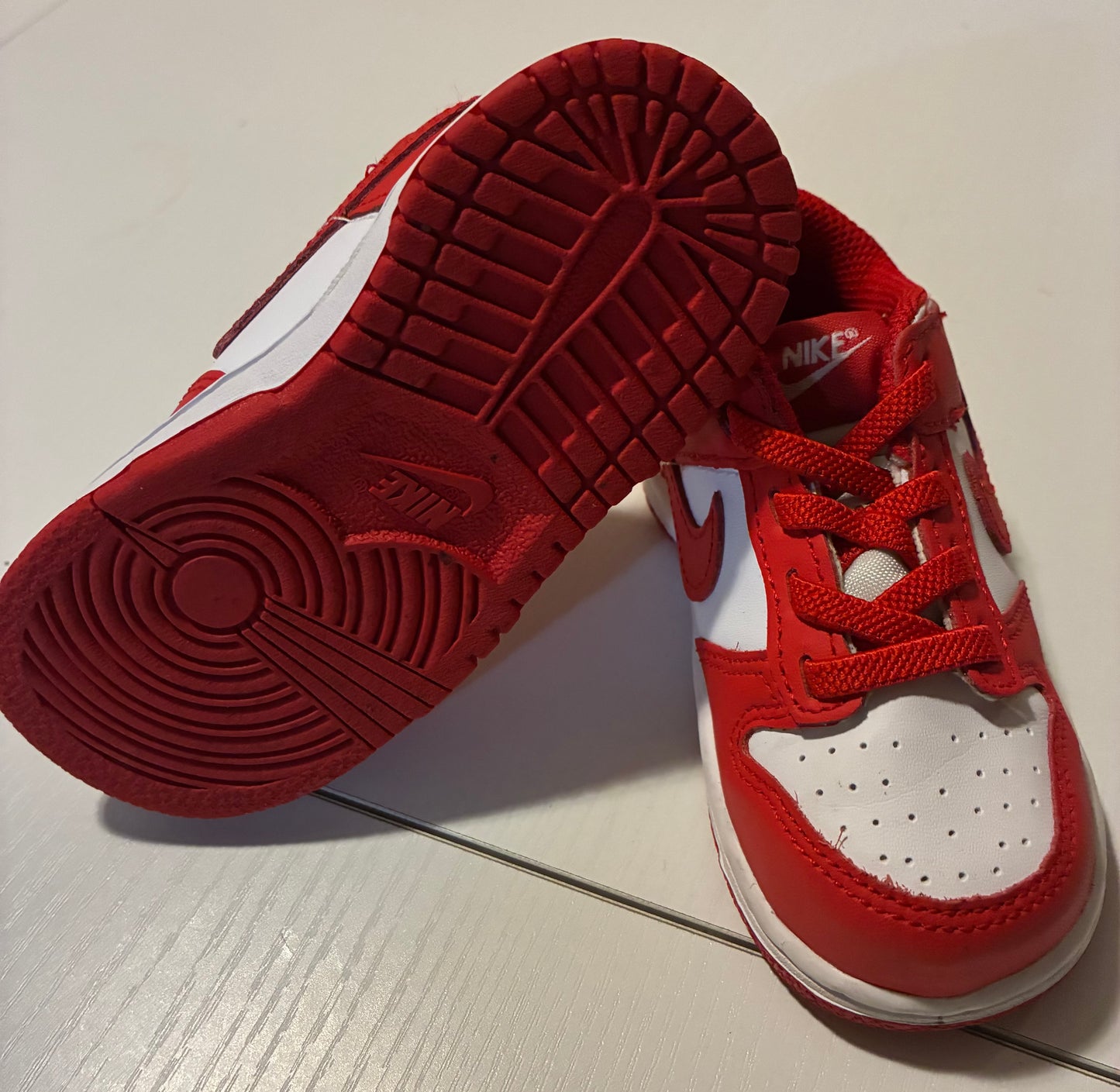 Nike Dunk Low-Little Kids' Shoes Size: 7.5 Toddler
Condition: Excellent / Like New