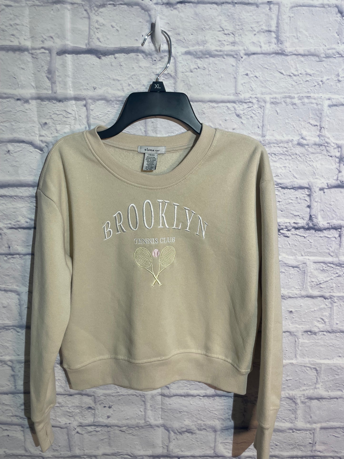 Olivia Kay "Brooklyn Tennis Club" Girls sweatshirt in a beige color Size 10/12
