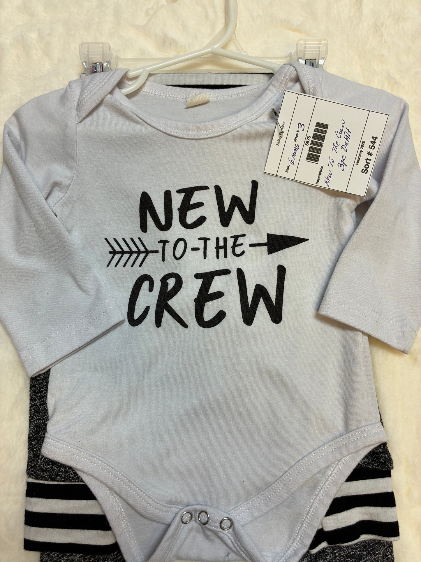 3pc New To The Crew Baby Bodysuit and Pants Set -Size 6 Months Boys Size 6mons