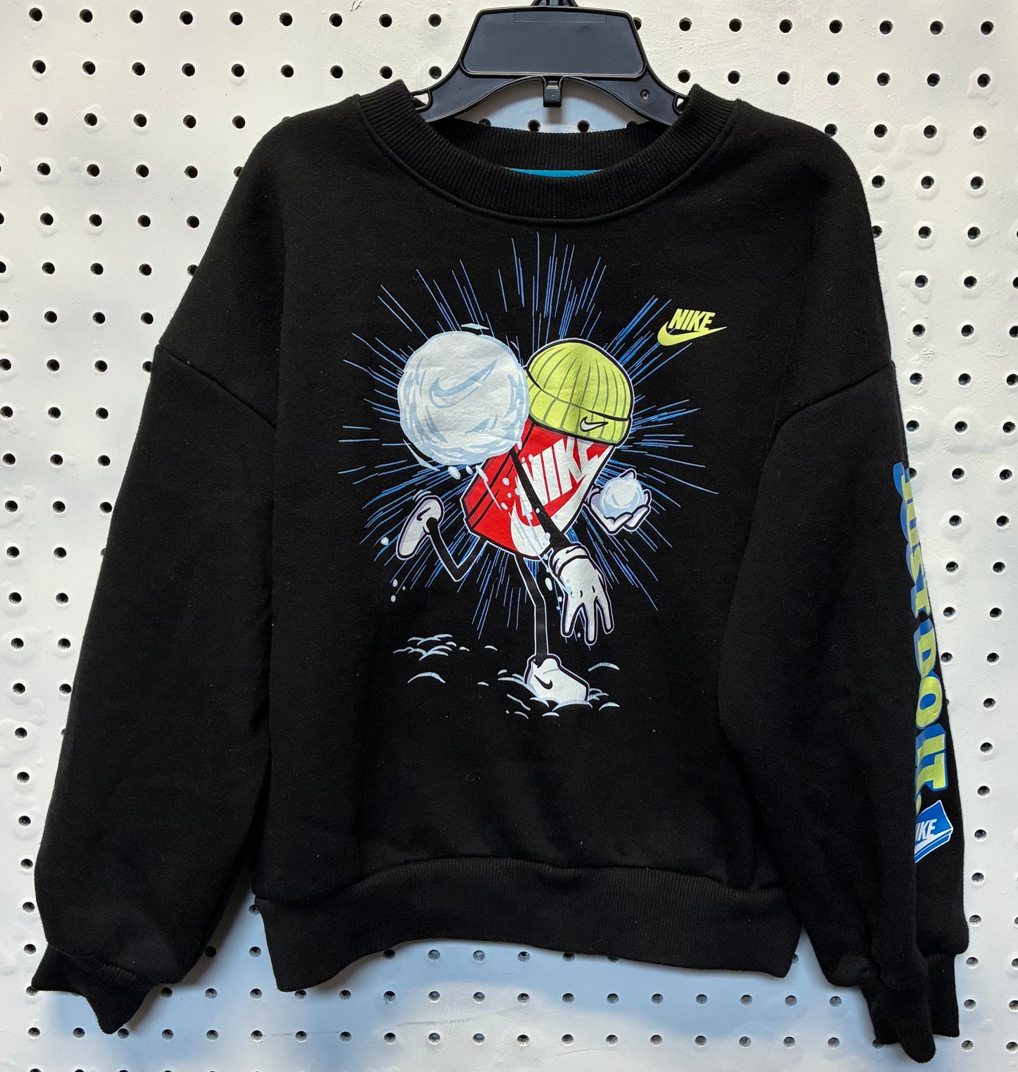 Nike Graphic Crewneck Sweatshirt and matching sweatpants set Size 7