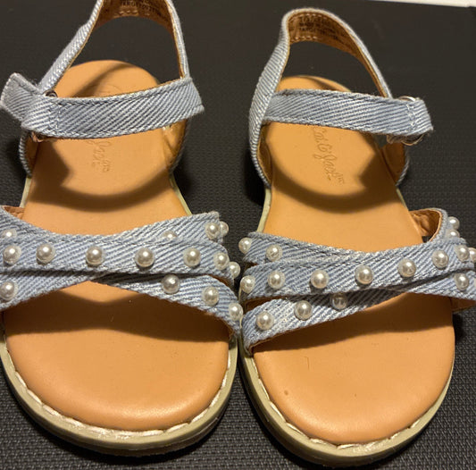 Cat & Jack Toddler Jen Pearl Strap Sandals in a Stonewashed denim color Size 6