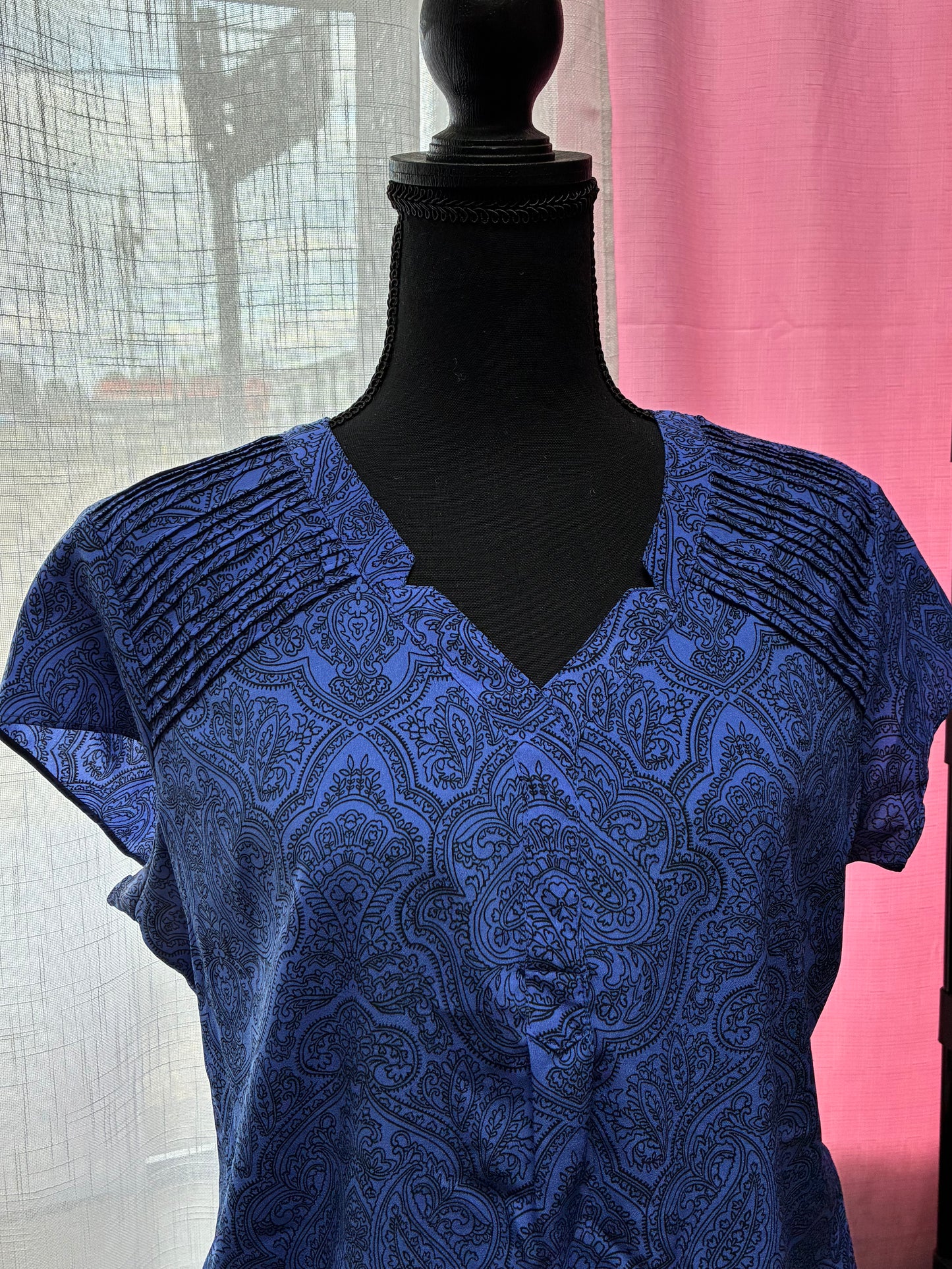 Blue Paisley print short-sleeved women's top with pleat detailing at the neckline Women Size Medium