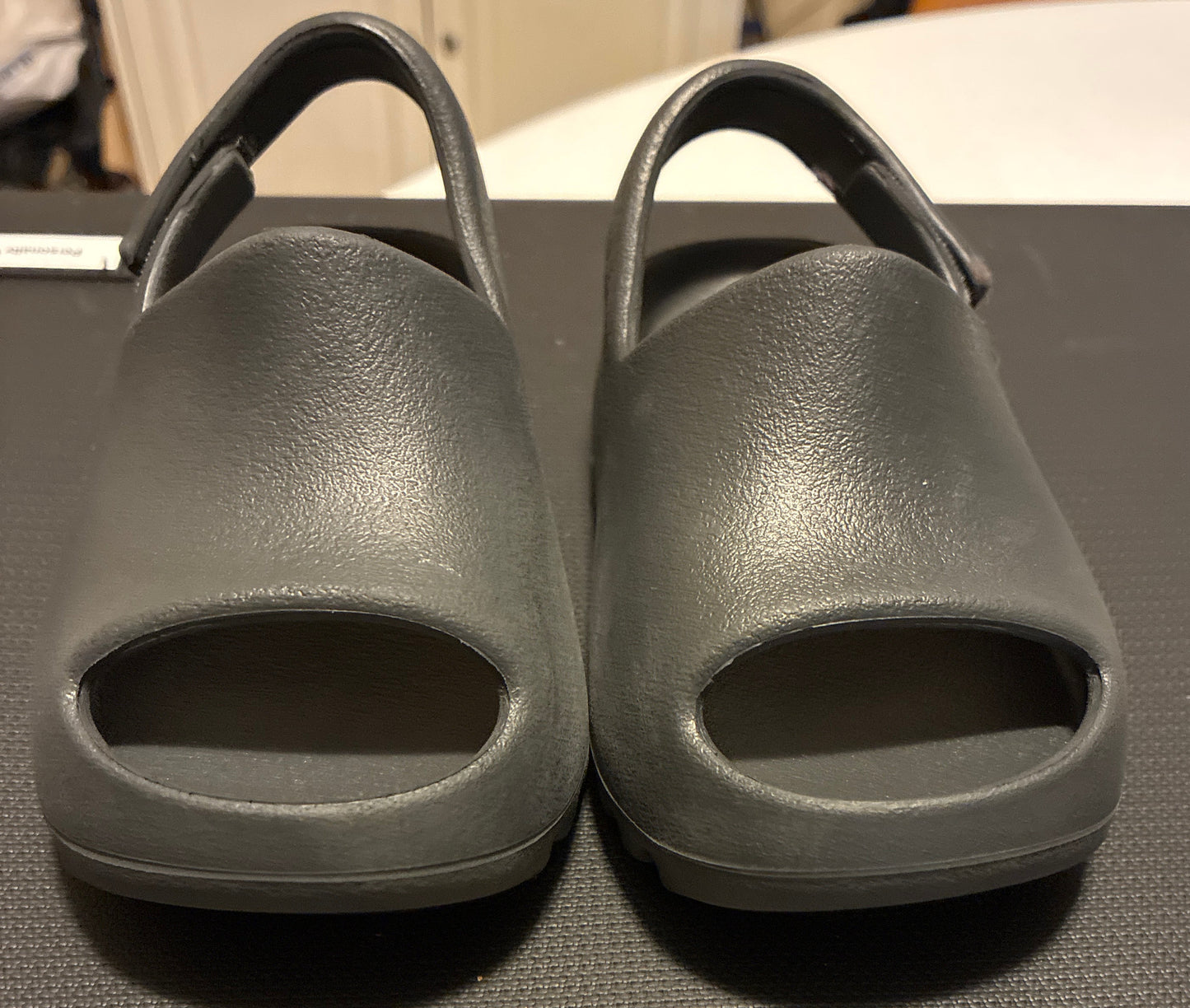 Adidas Yeezy Slide Onyx Toddler Size 6