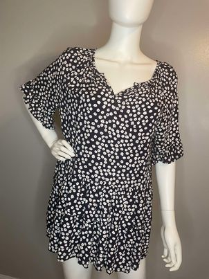 Beach Launch Lounge Blue Poppy Floral Shirt~Women’s Medium 8/10