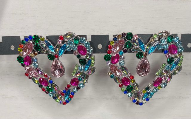 Château Love Earrings