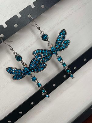 Vintage Retro Dragonfly Earrings