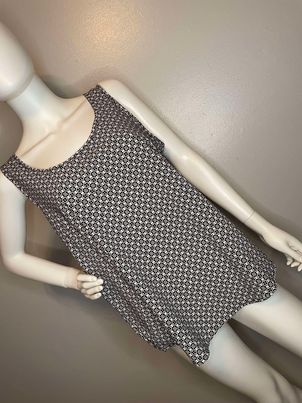 Failed Glory Black and White Tank Top ~Women’s Large
