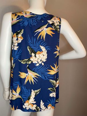 Sandwich Isle Sleeveless Blue Floral Print Top~Women’s Large 12/14