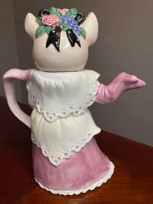 Vintage Glossy Pig Teapot with Lid