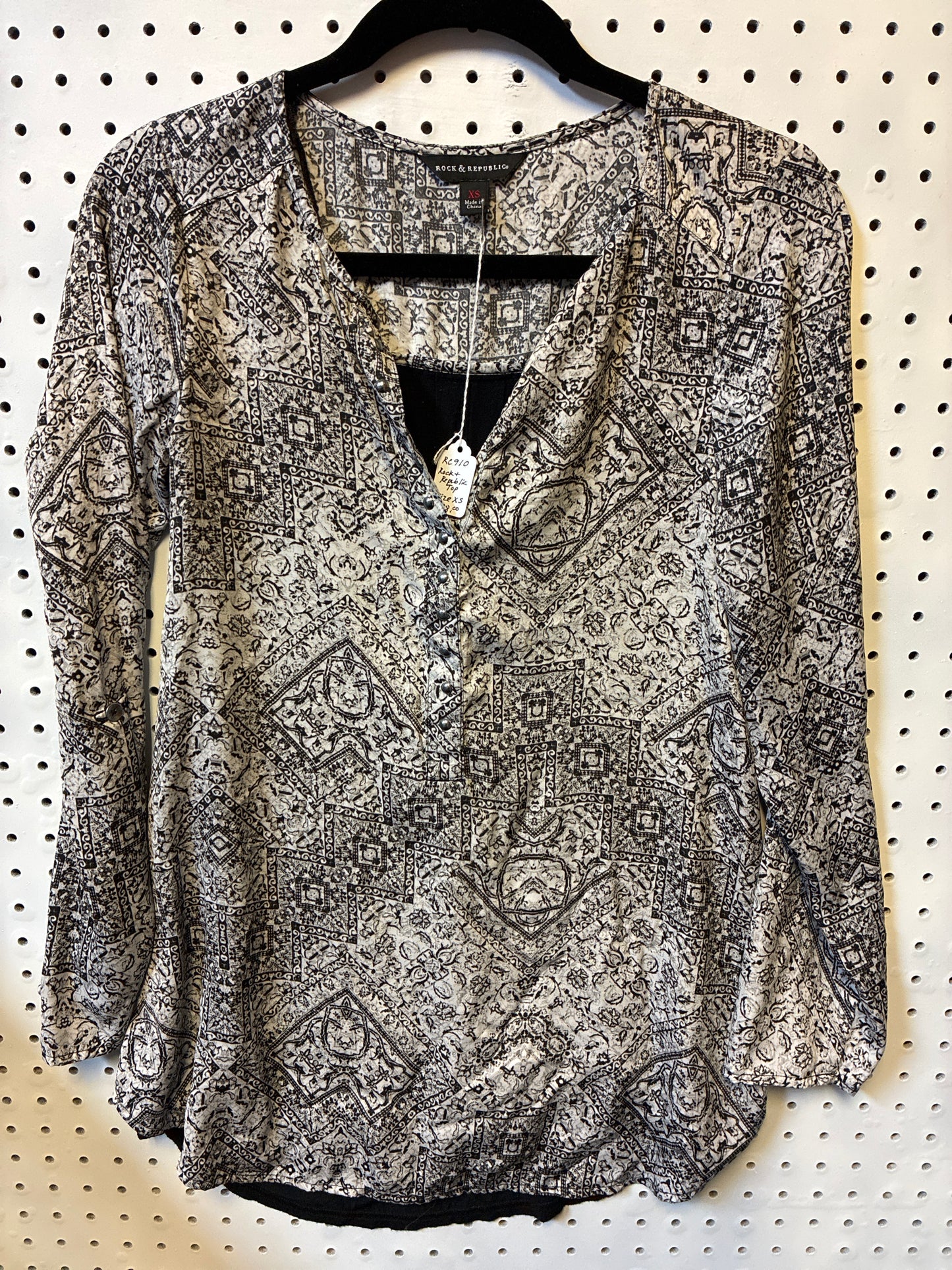 Rock & Republic Women's Pullover Plunge V Neck Blouse Tunic Black/Gray Sz XS