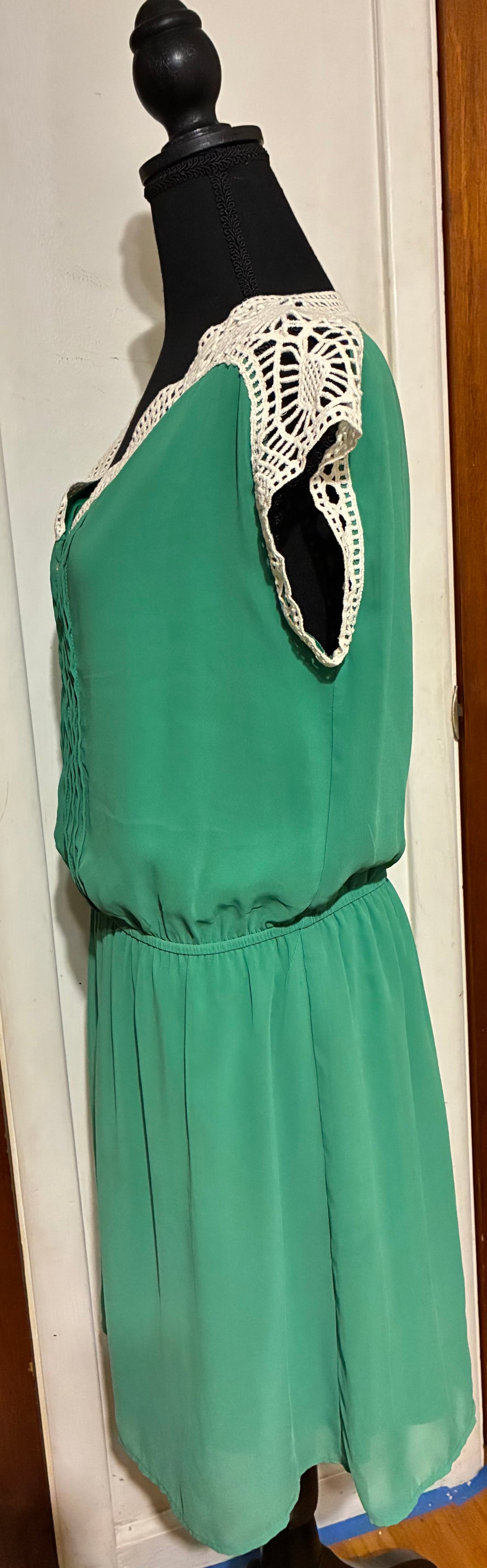Miami Green Dress with lace cap sleeves Size Medium
