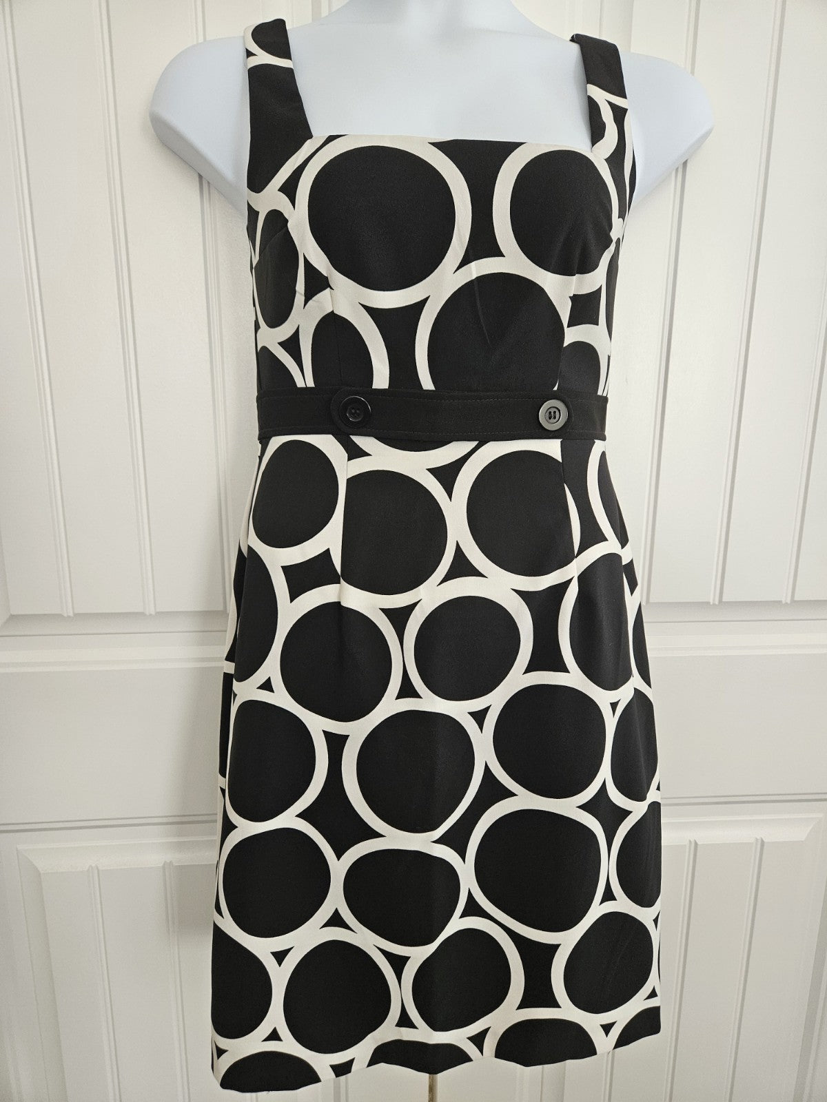 London Times black and white geometric circle pattern sheath dress Women Size 10