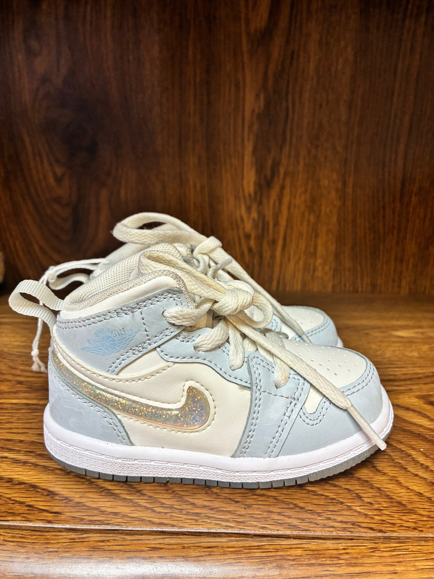 Nike Air Jordan Toddler Girls Size 6C – Glitter Swoosh Sneakers