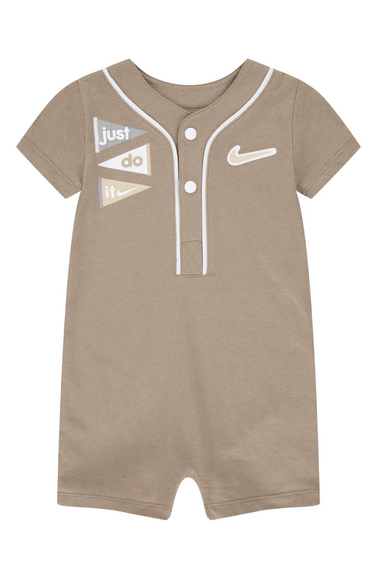 Just Do It Henley Romper
Nike Baby Size 6mons
