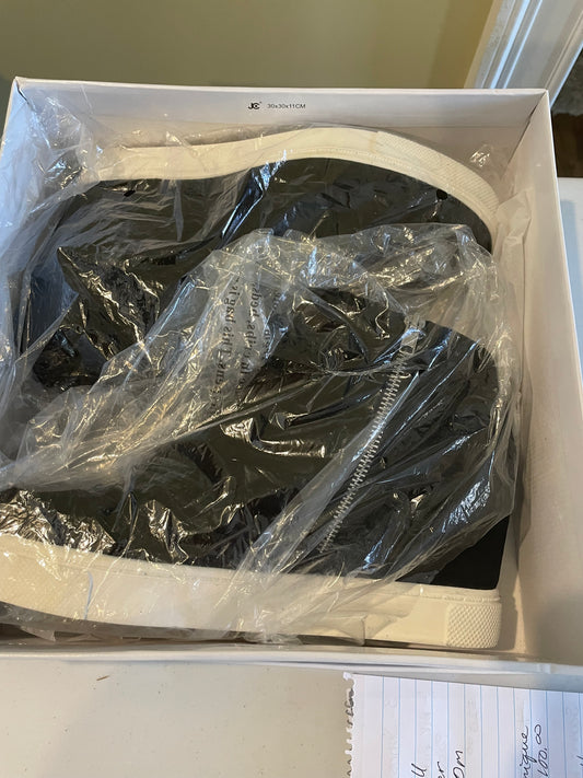 Steve Madden Noah Black Suede ~Women Size11~ New With Tag